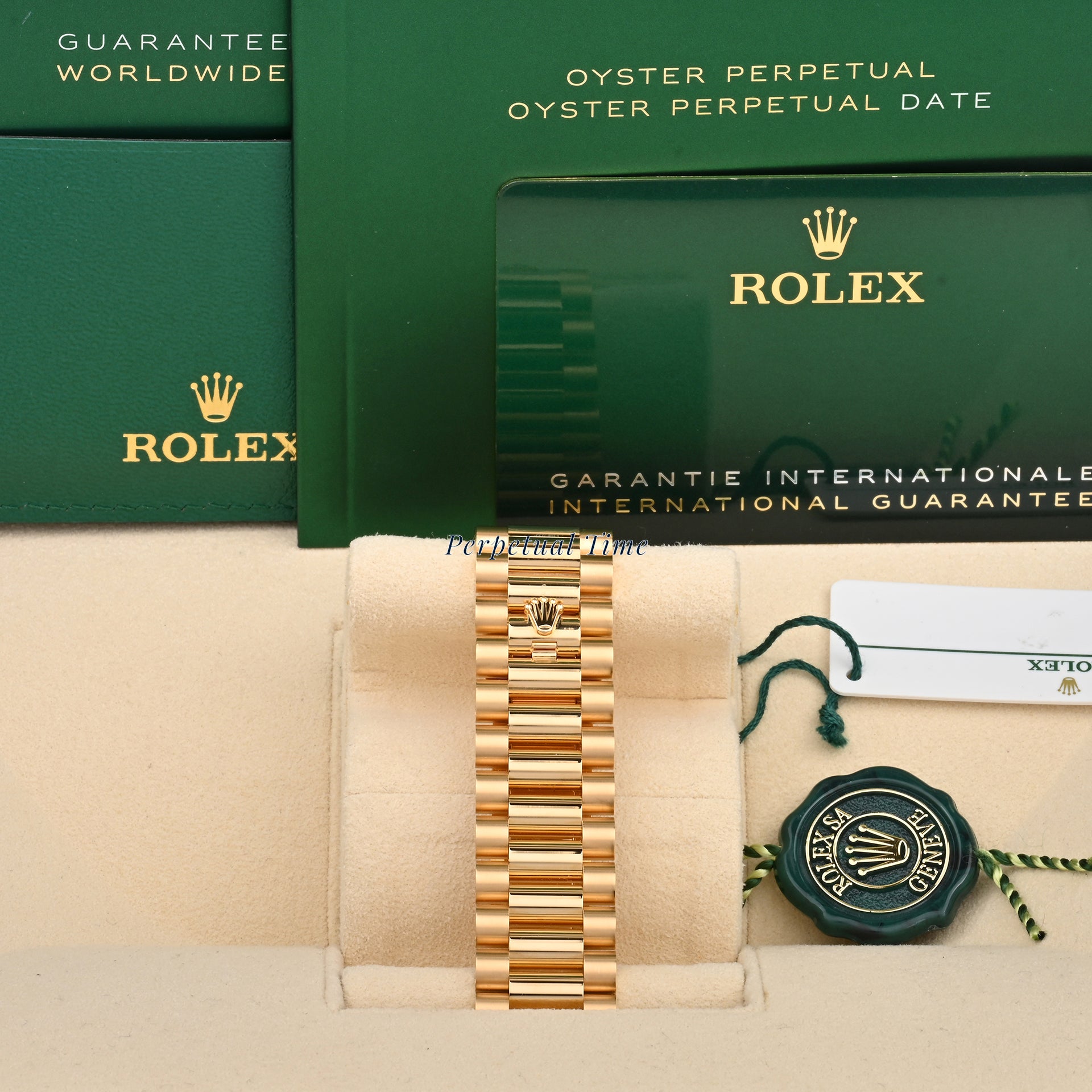 Rolex Day-Date 40 Yellow Gold 228238 Champagne Diamond Baguette Dial, Fluted Bezel