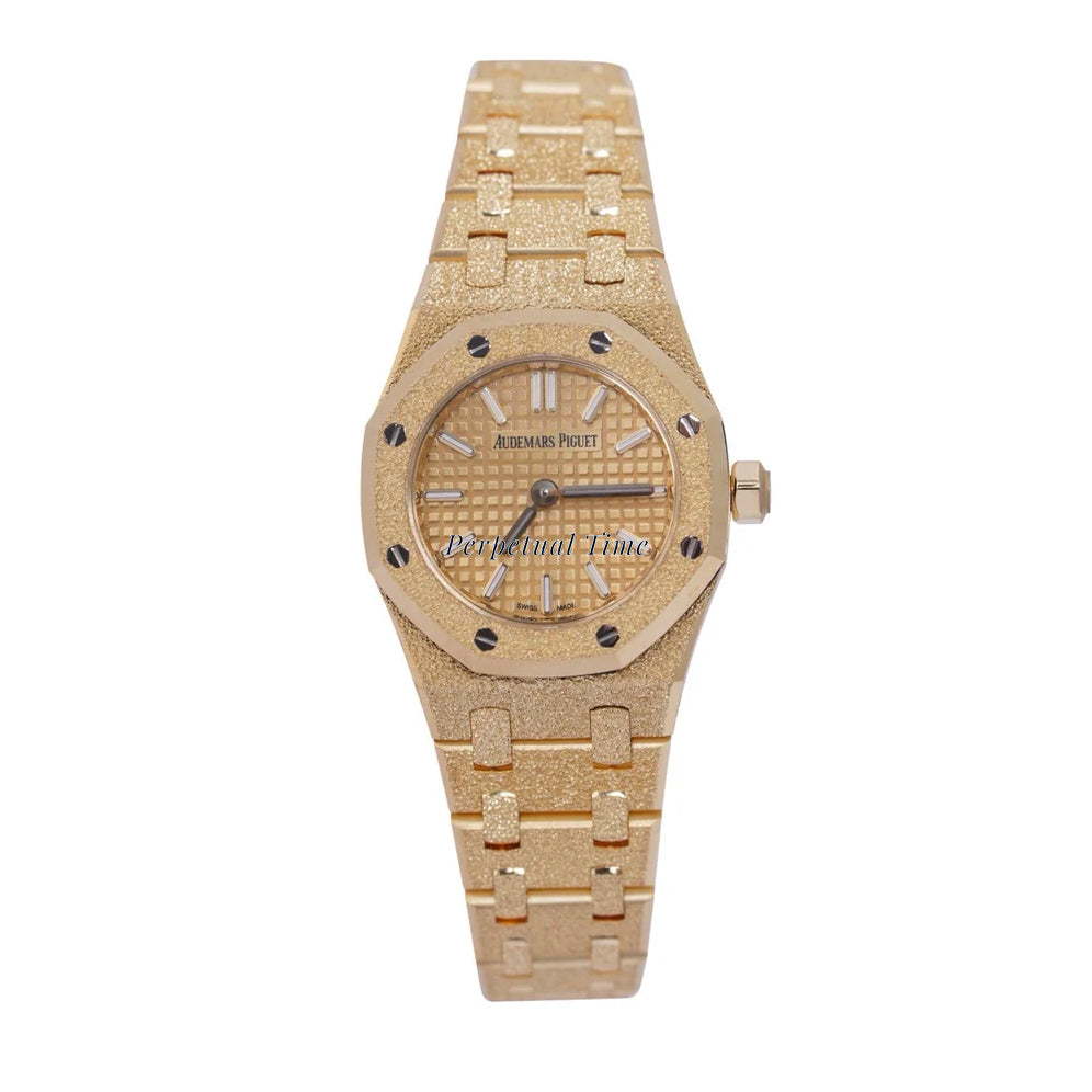 Audemars Piguet Royal Oak Frosted Ladies 67630BA.GG. | Yellow dial | Full Gold |