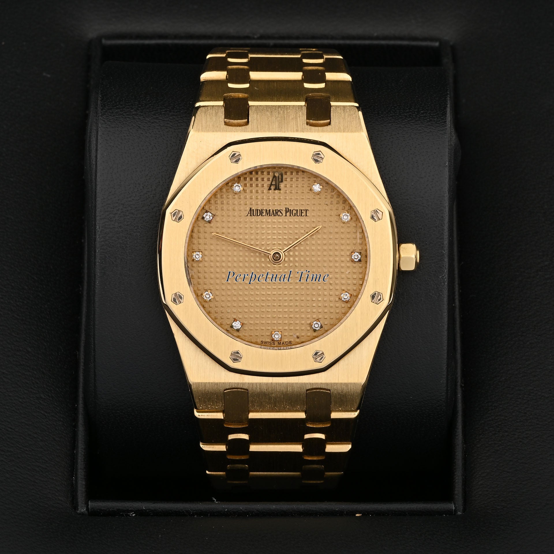 Audemars Piguet Royal Oak 33mm 56303BA 18K Yellow Gold Champagne Diamond Dial