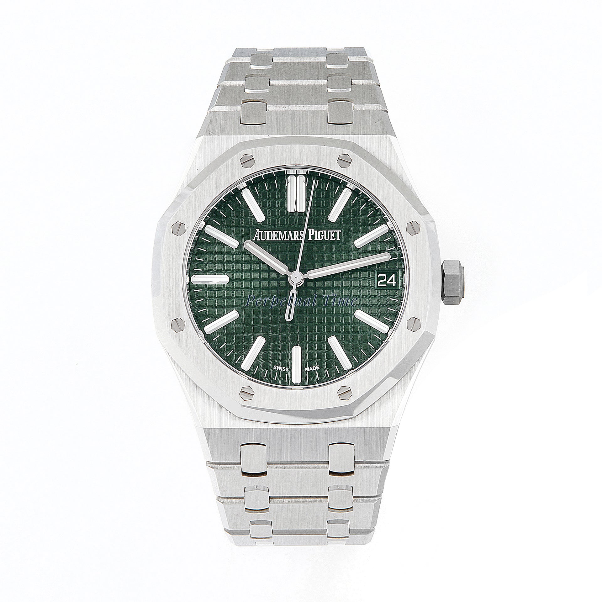 Audemars Piguet Royal Oak 41mm Stainless Steel 15510ST Green  Dial | Stick hour markers, Octagonal bezel