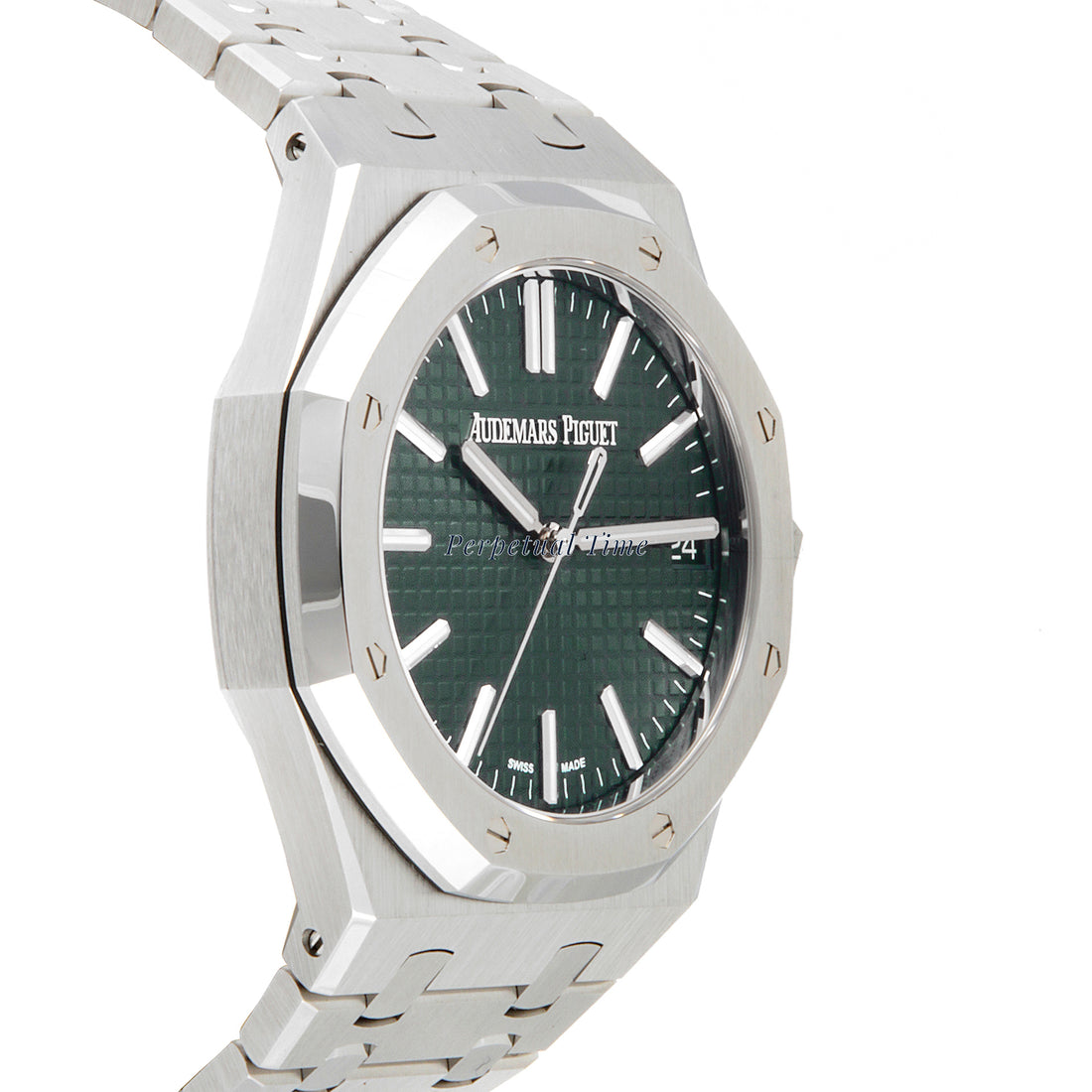 Audemars Piguet Royal Oak 41mm Stainless Steel 15510ST Green  Dial | Stick hour markers, Octagonal bezel