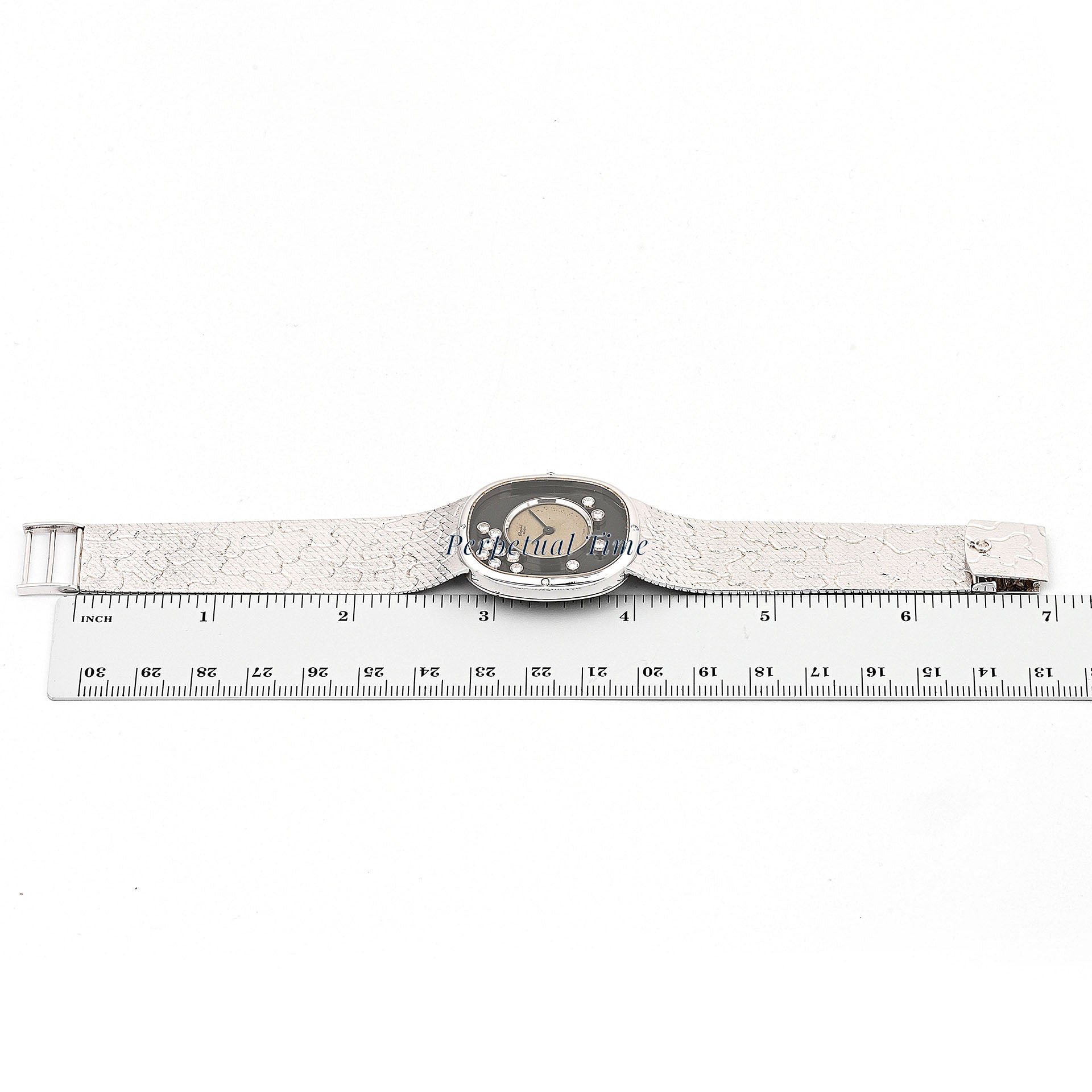 Chopard Happy Diamonds 32mm 18K White Gold 2122