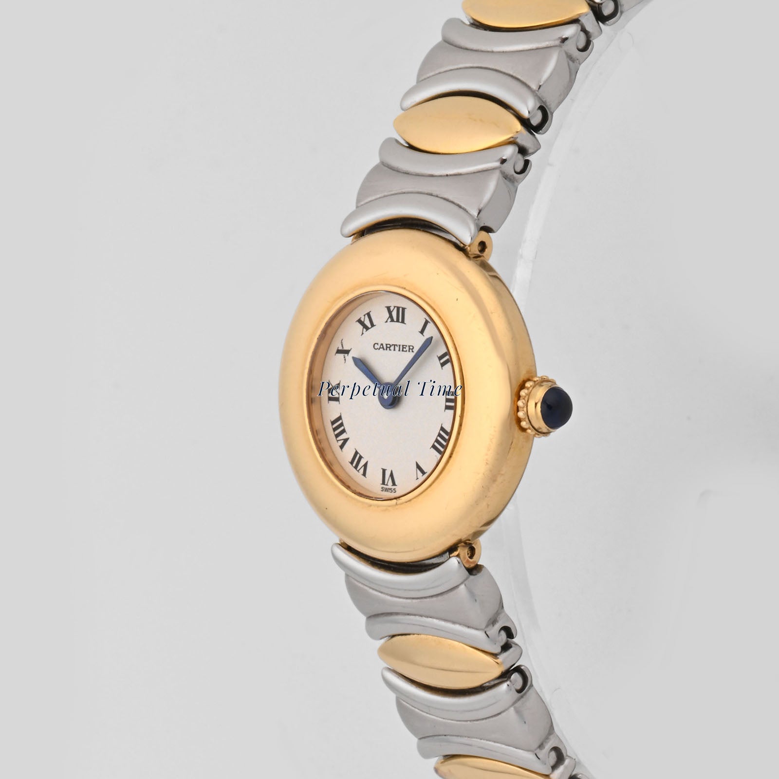 Cartier COUDRÉE COLISÉE White Roman Dial on Bracelet band W40001F2