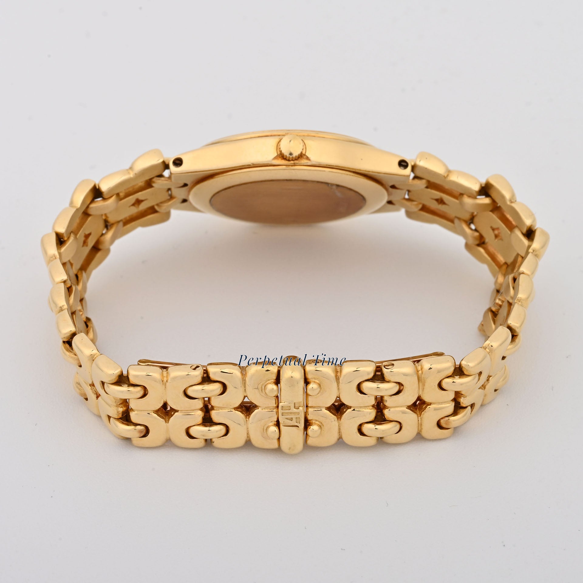 Audemars Piguet Ladies Vintage White Roman Dial on Bracelet band.