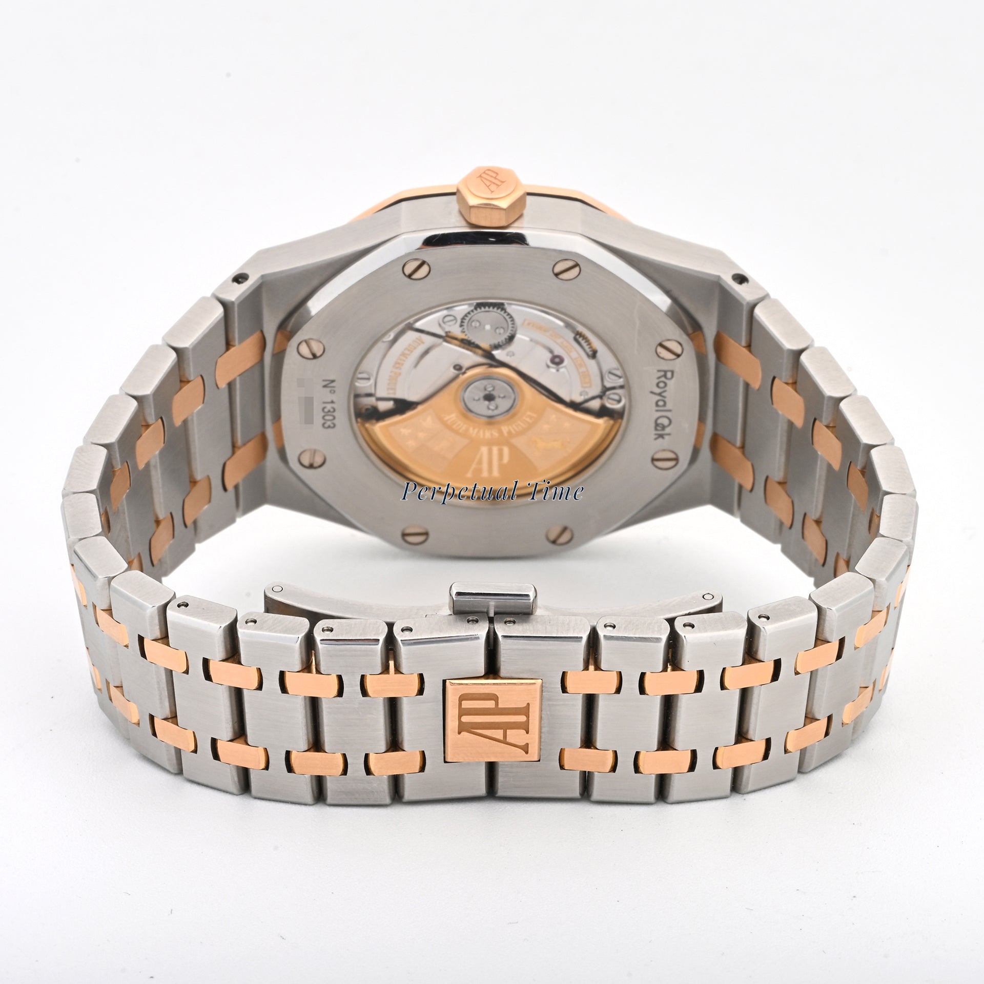 Audemars Piguet Royal Oak Selfwinding White Dial on Bracelet band 15400SR.OO.1220SR.01 Papers 2017