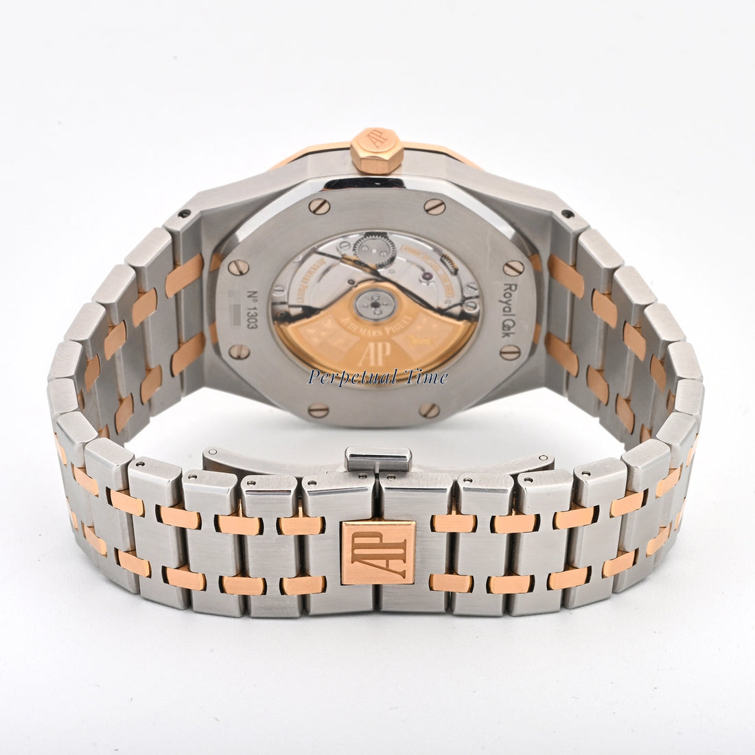 Audemars Piguet Royal Oak Selfwinding White Dial on Bracelet 15400SR.OO.1220SR.01 Papers 2017