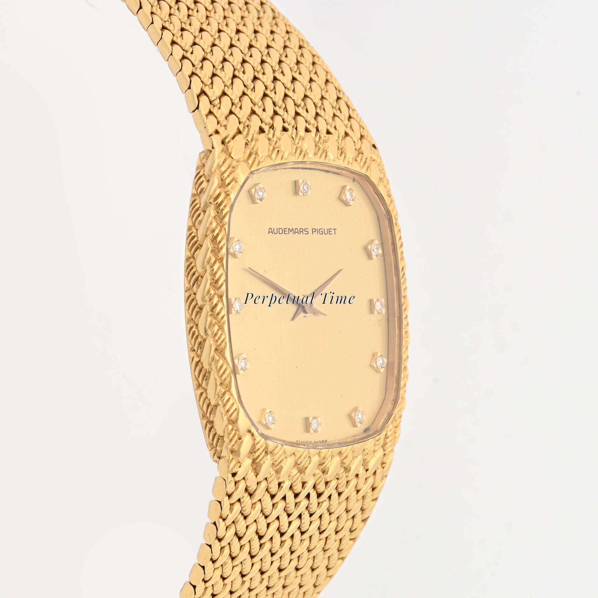 Audemars Piguet Cobra BA56440 32mm 18K Yellow Gold Champagne Dial
