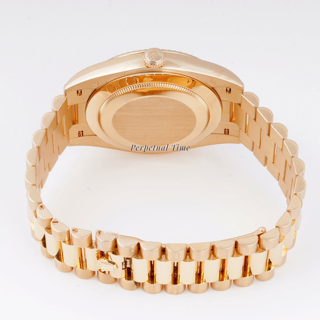 Rolex Day-Date 40 Yellow Gold 228238 Champagne Dial | Index hour markers, Fluted bezel