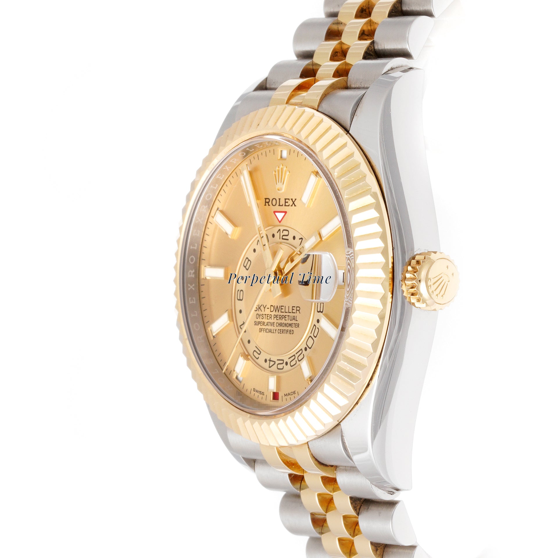 Rolex Sky-Dweller 42mm Stainless Steel & Yellow Gold 326933 Champagne Dial | Index hour markers, Fluted bezel