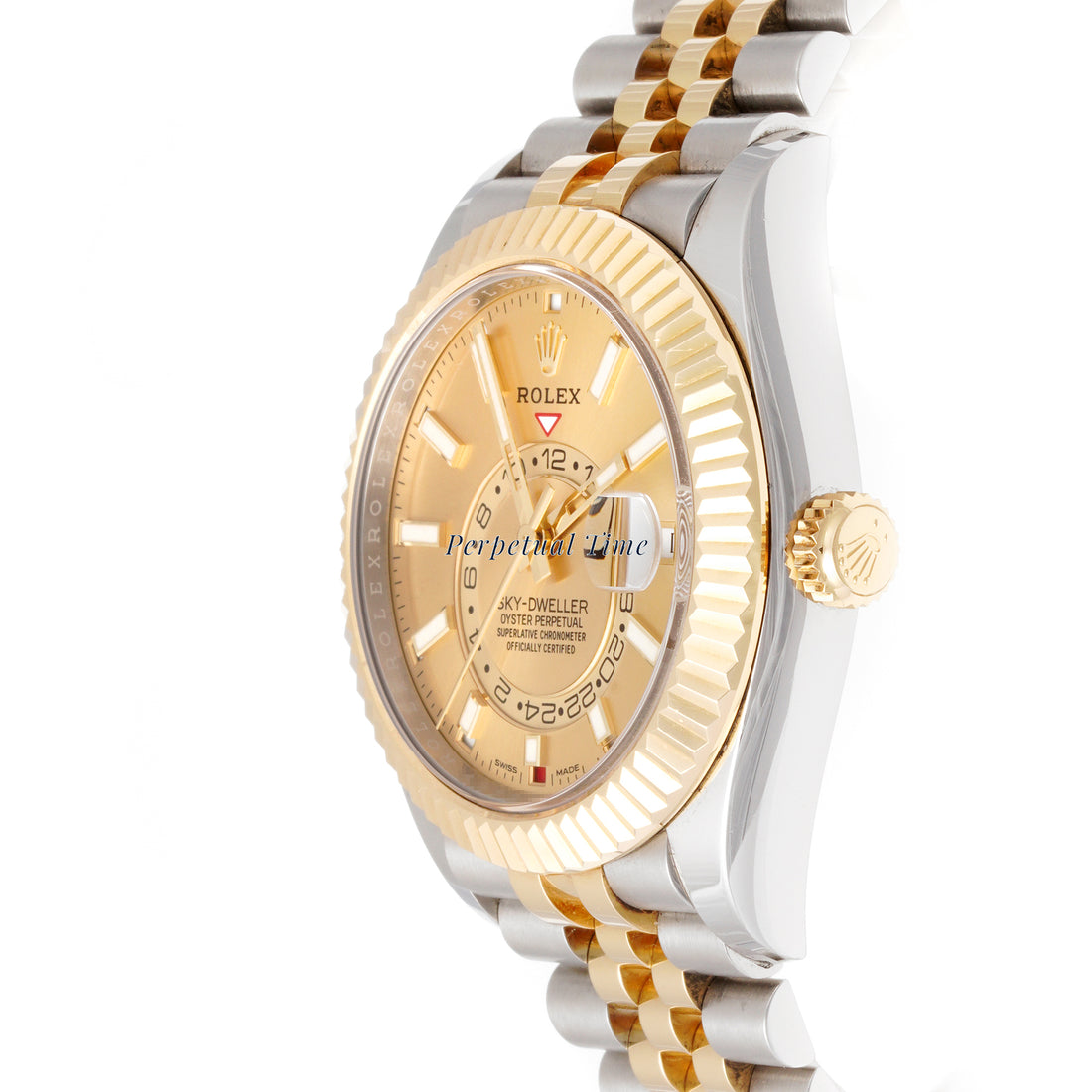 Rolex Sky-Dweller 42mm Stainless Steel & Yellow Gold 326933 Champagne Dial | Index hour markers, Fluted bezel