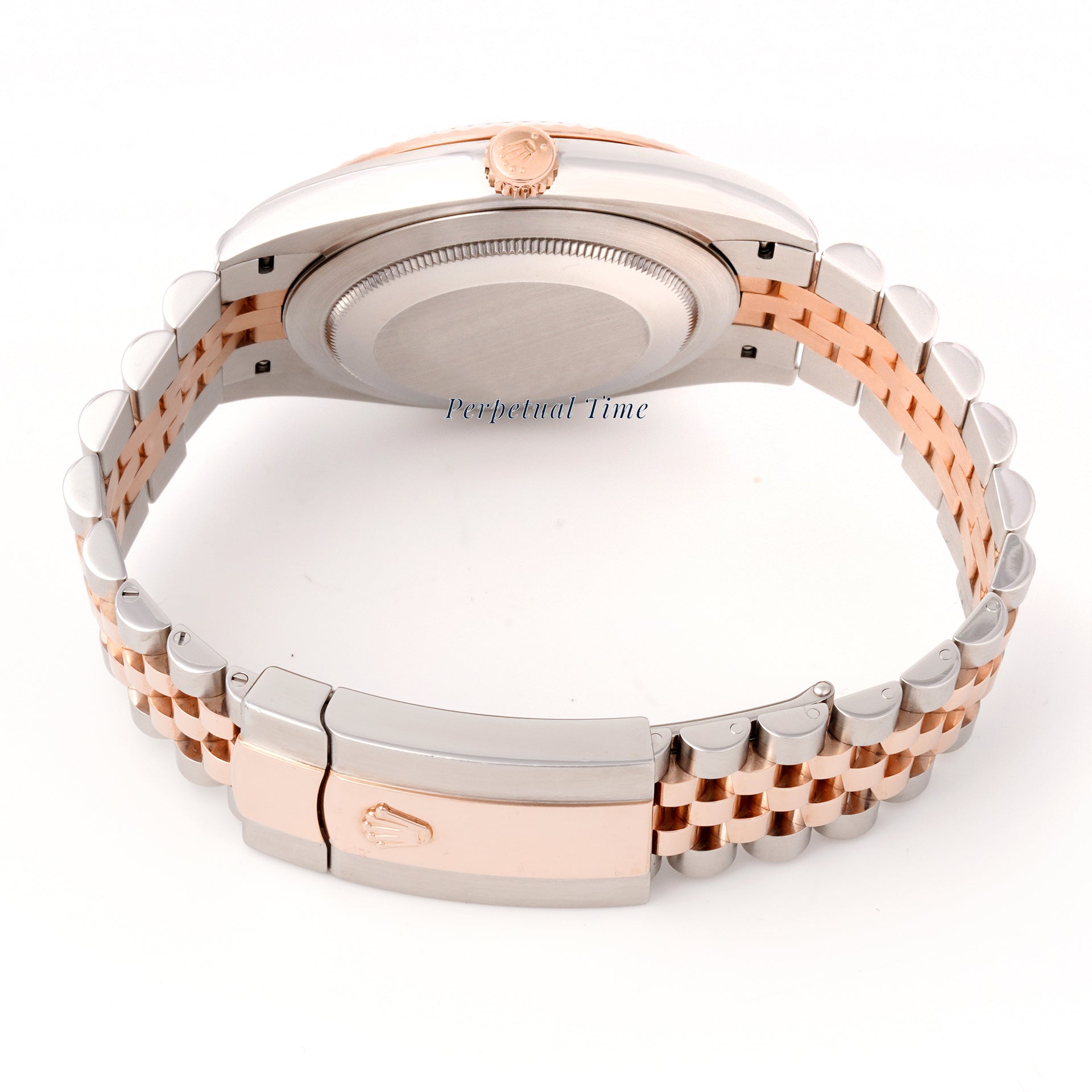 Rolex Datejust  41mm Stainless Steel & Rose Gold 126331 Silver Dial | Index hour markers, Fluted bezel