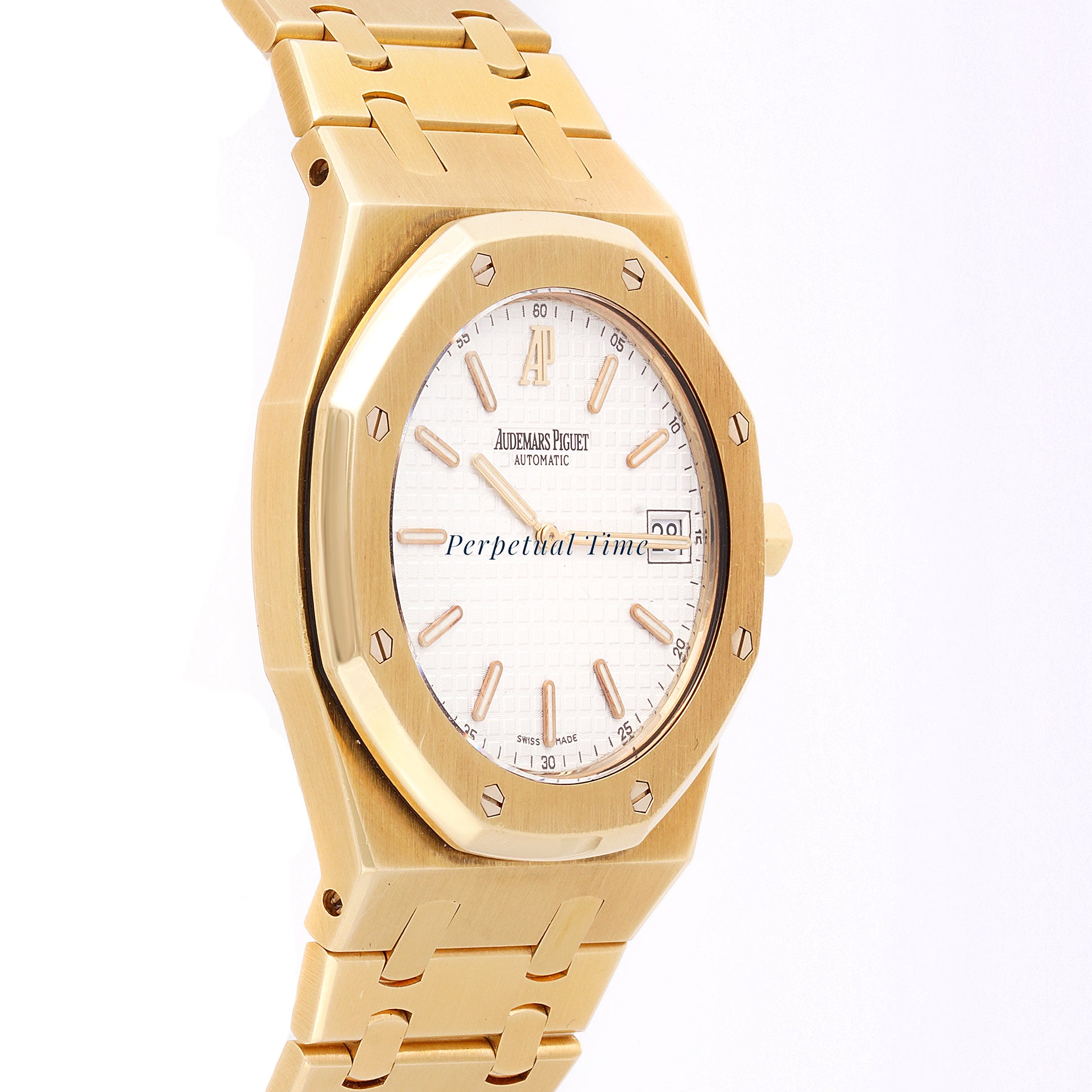 Audemars Piguet Royal Oak 39mm Yellow Gold 15202BA Silver Tapisserie Dial |  Octagonal bezel
