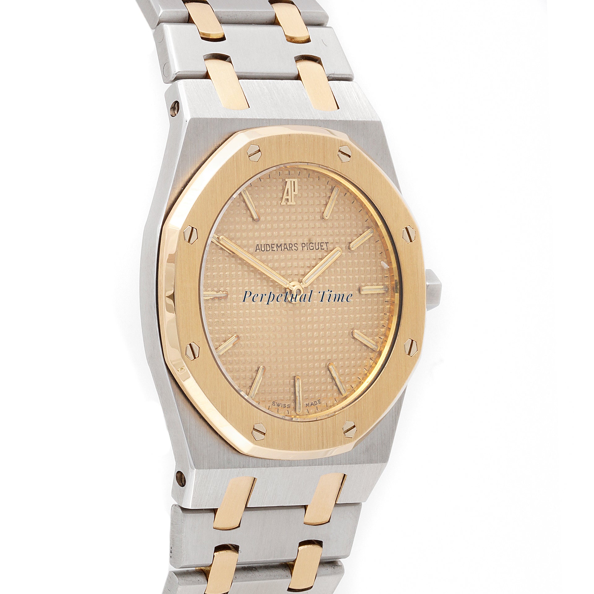 Audemars Piguet Royal Oak 33mm Stainless Steel & Yellow Gold 56303SA Champagne Dial | Stick hour markers, Octagonal bezel