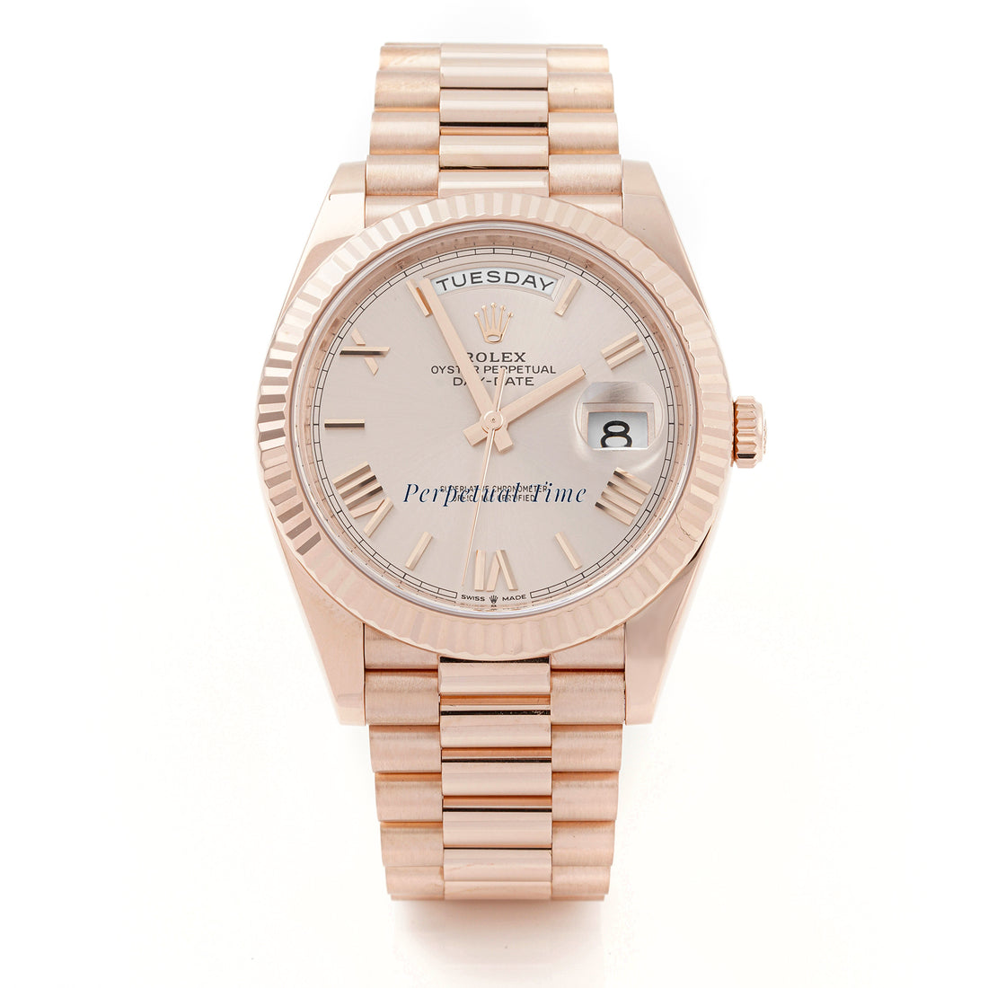 Rolex Day-Date 40 mm Rose Gold 228235 Silver Dial | Roman Numerals hour markers, Fluted bezel
