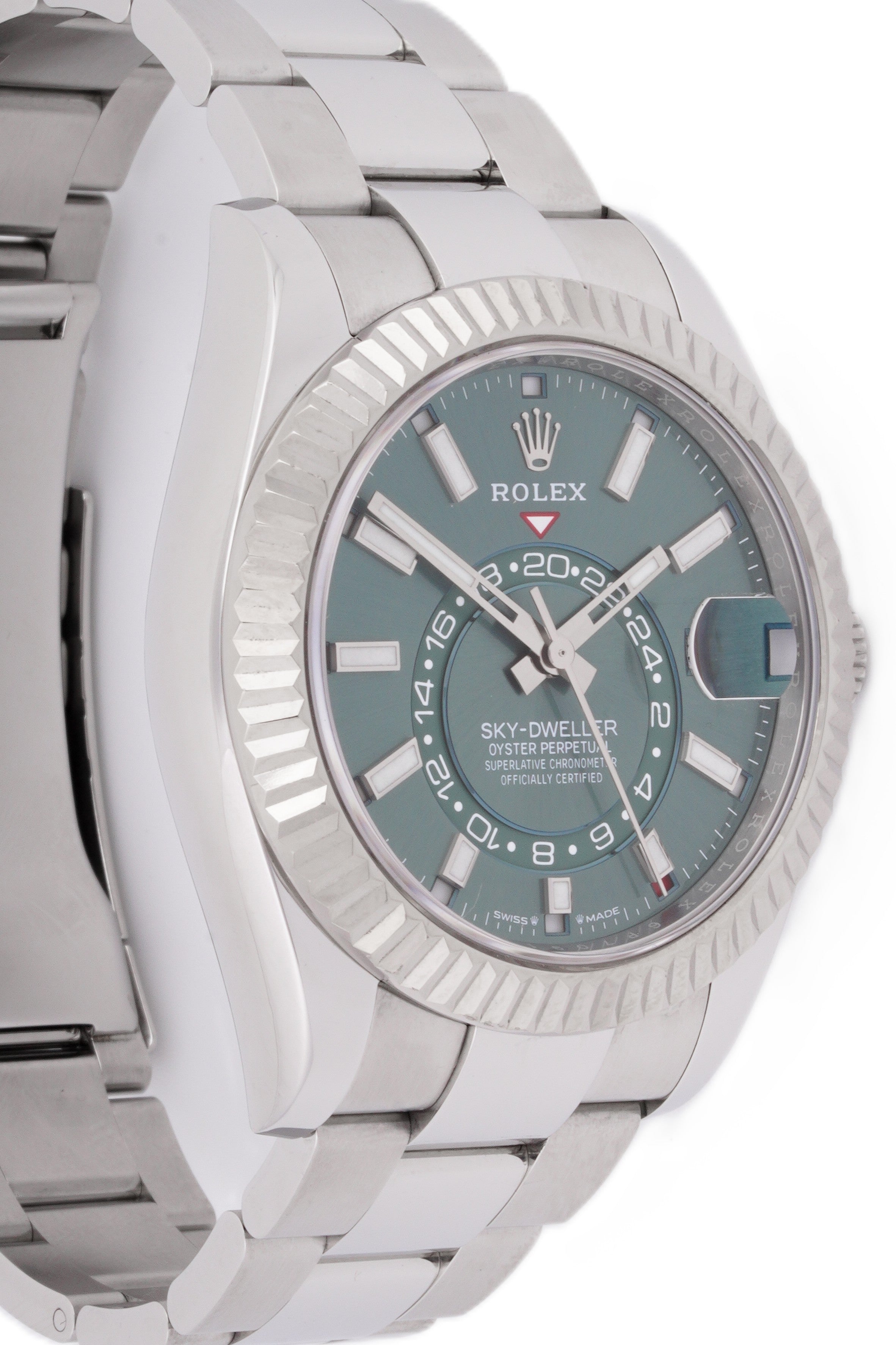 ROLEX SKYDWELLER 42MM STAINLESS STEEL 326934| GREEN DIAL| FLUTED BEZEL| OYSTER BAND