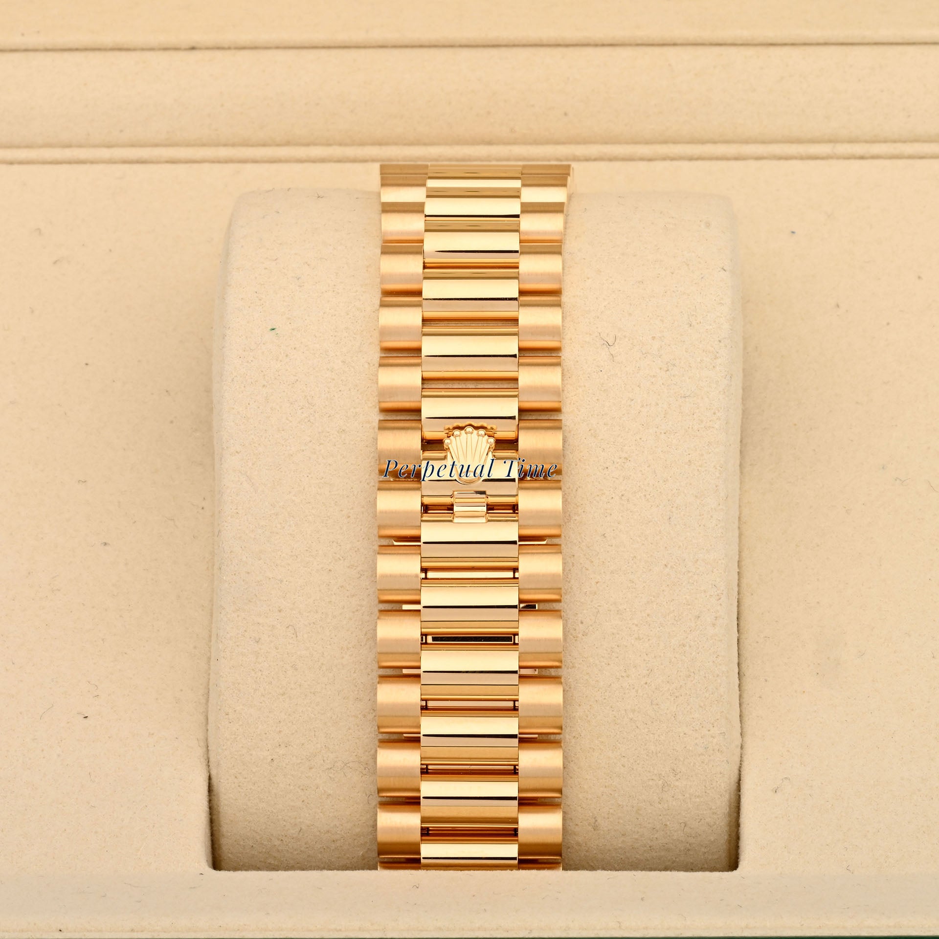 Rolex Day-Date 40mm Green Ombré Roman Dial 228238 Fluted Bezel President Band