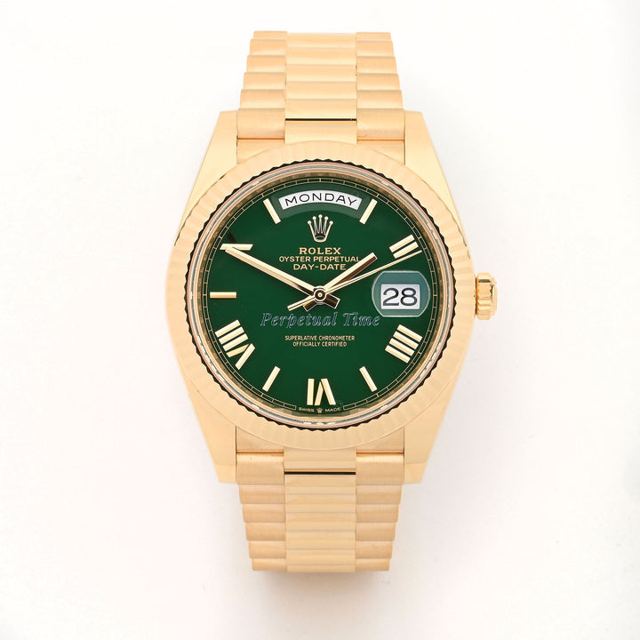 Rolex Day-Date 40mm "Money" Green Roman Dial 228238 Fluted Bezel President Band Card 2026