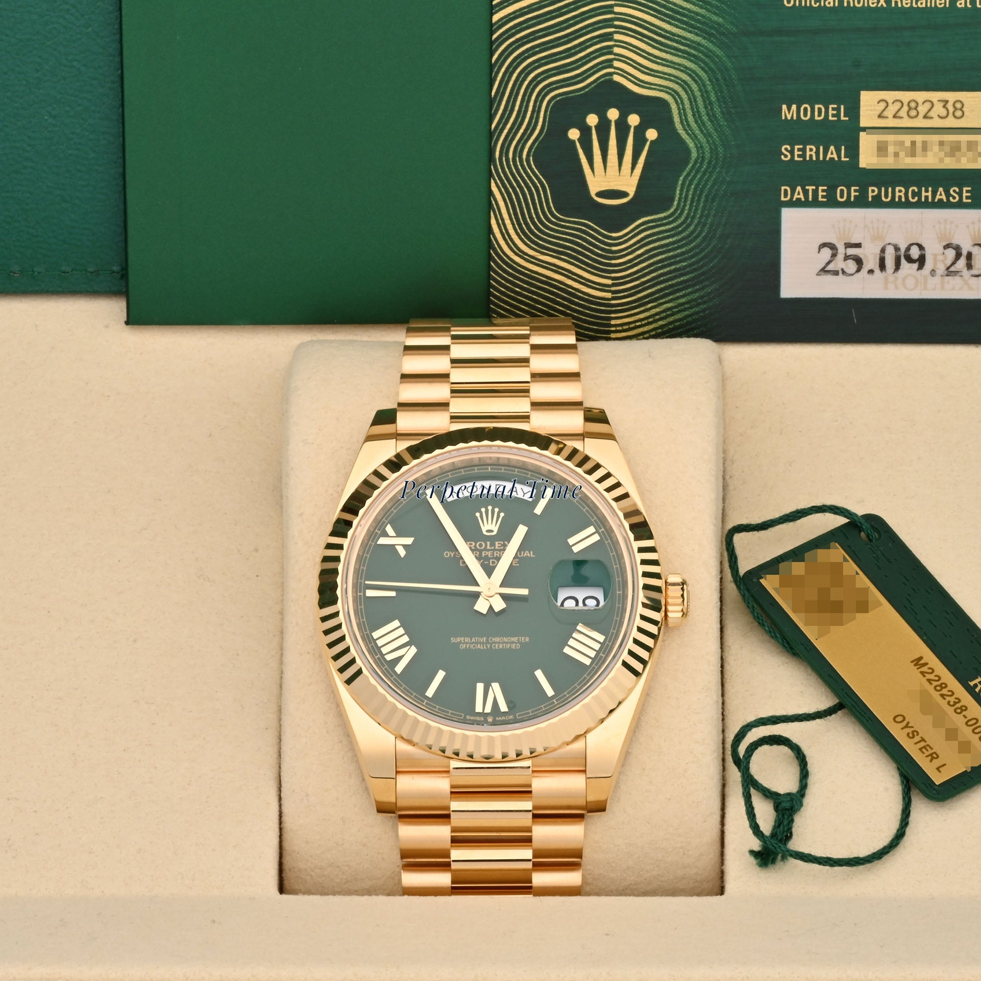 Rolex Day-Date 40mm "Money" Green Roman Dial 228238 Fluted Bezel President Band Card 2026