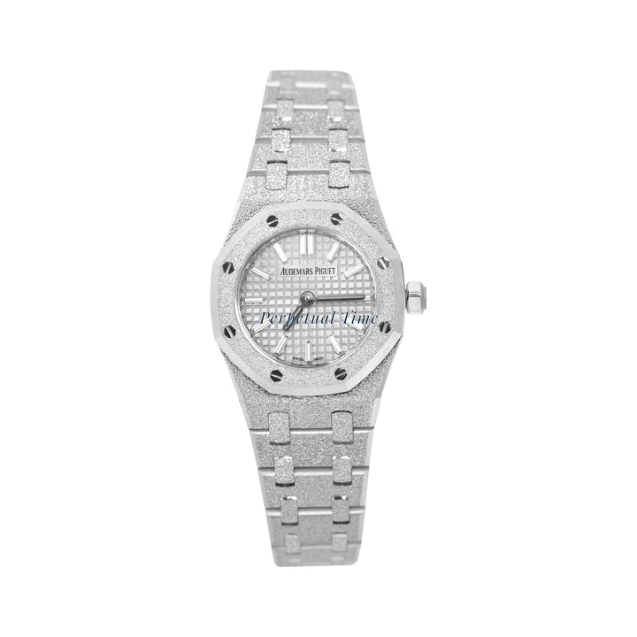 Audemars Piguet Royal Oak Frosted Ladies 67630BA White Gold Silver Stick Dial