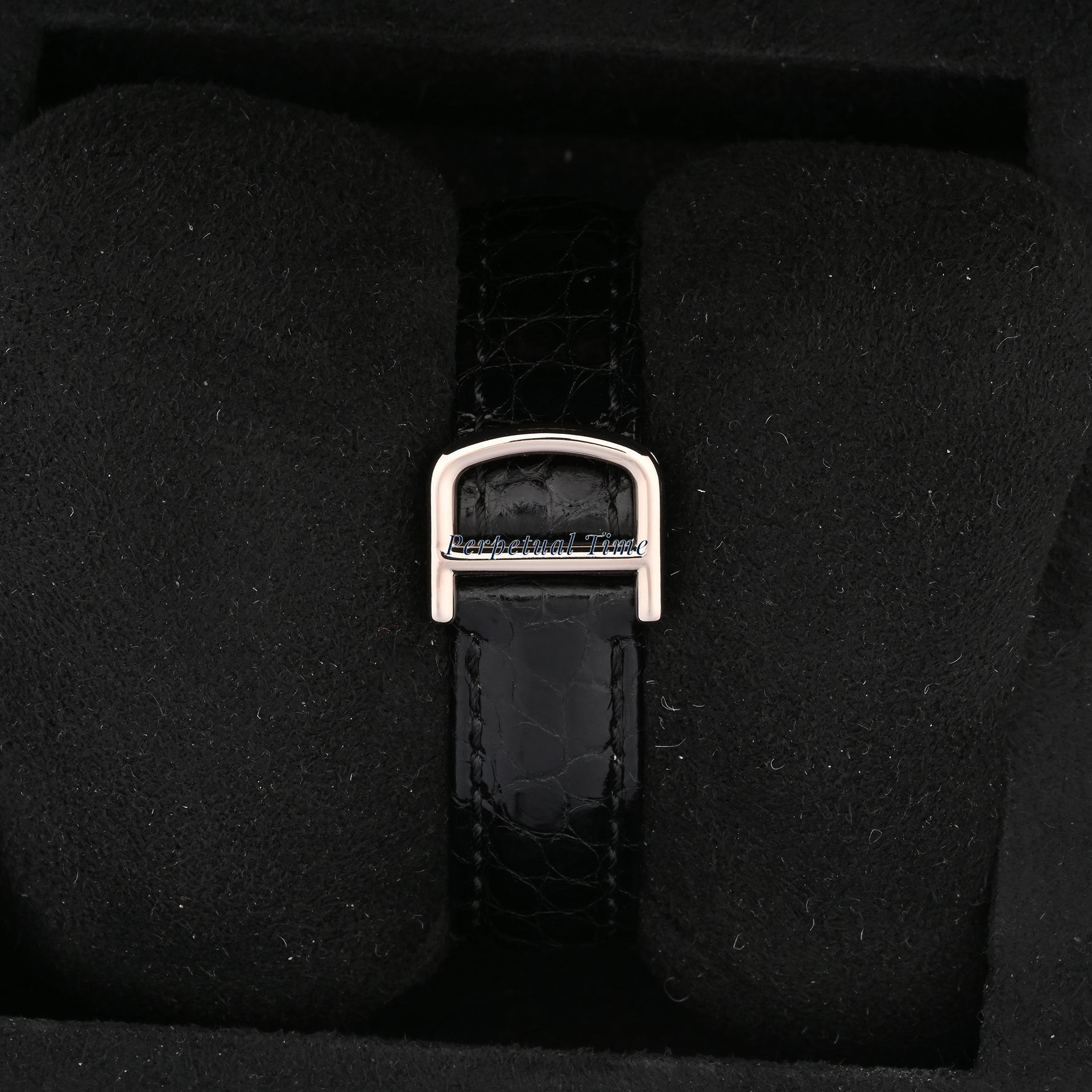 Cartier Tank Francaise Diamond Dial on Black Leather w Deployment Buckle band WE102631
